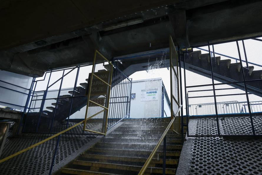 Zagreb: Velike količine kiše na maksimirskom stadionu