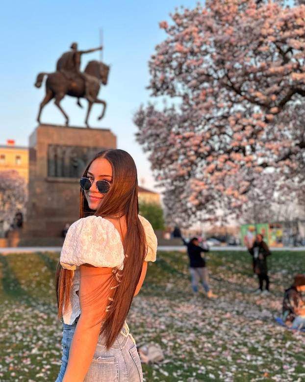 Njeno pismo Ivici Kosteliću sa šest godina ganulo je Hrvatsku. Izrasla je u trofejnu sportašicu