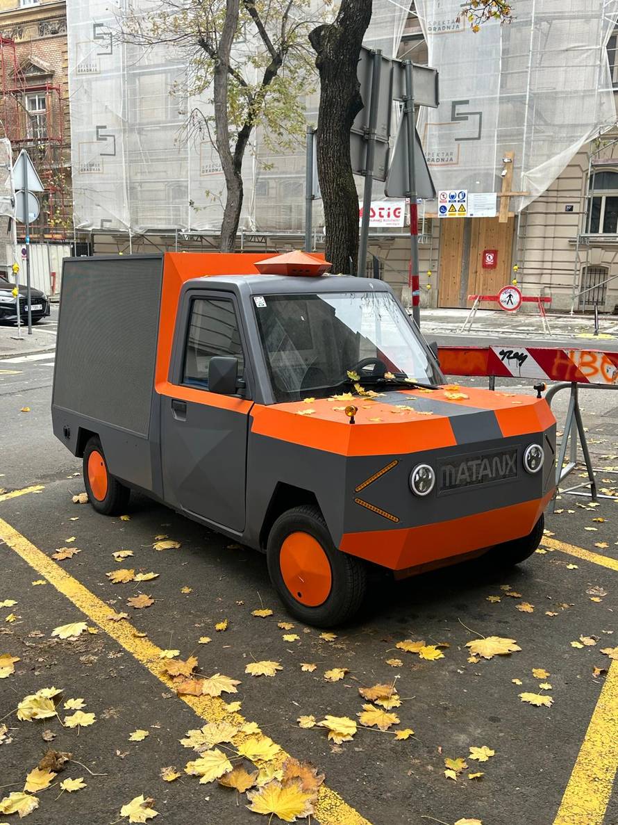 FOTO Zagrepčanin je snimio misteriozno vozilo: 'Nisam ovo još vidio!' Evo o čemu se radi