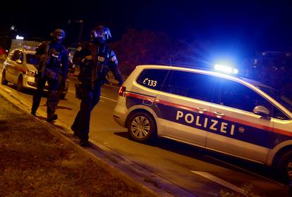 Gunfire exchanges in Vienna