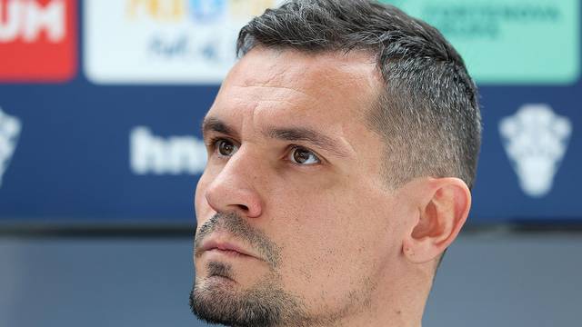 Prvi je dan Svjetskog prvenstva u Kataru, na konferenciji za medije hrvatske reprezentaicjie bili su s  Ante Budimir i Dejan Lovren