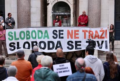 Split: Na Peristilu održan Svjetski prosvjed za slobodu