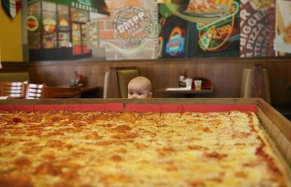 Dostava na krovu: Pizza Velike mame ne stane  u automobil