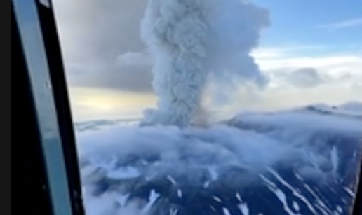 VIDEO Na Kamčatki je eruptirao vulkan nakon 600 godina!