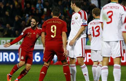 Španjolci lako s Bjelorusijom, Jovetić za remi protiv Švedske