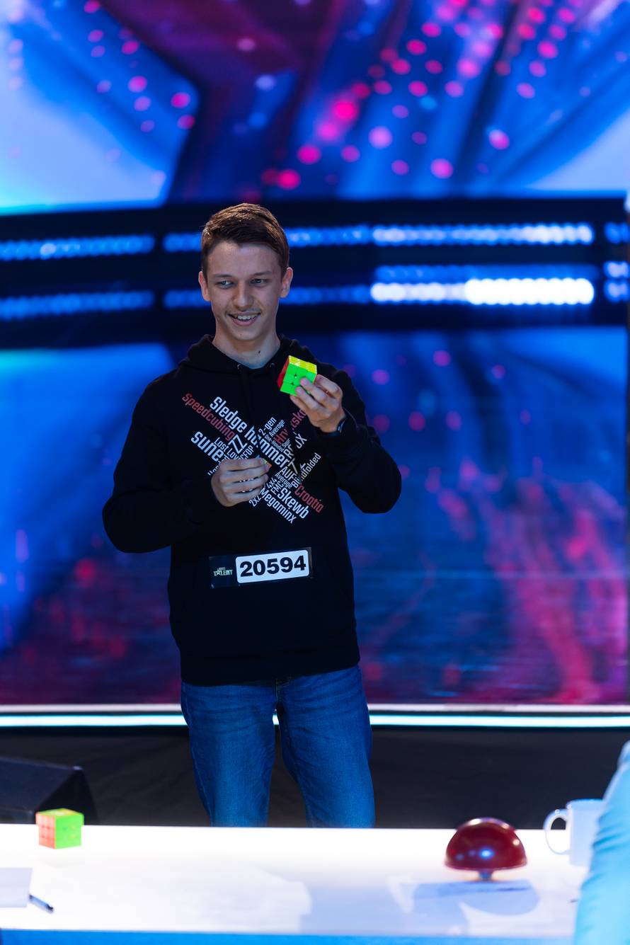 'Jedan od najboljih ikad': Filipinac pjesmom 'Lutka' zaslužio Martinin zlatni gumb