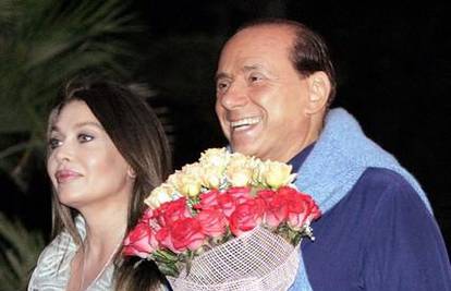 Veronici previše: Zatražila je rastavu od Berlusconija