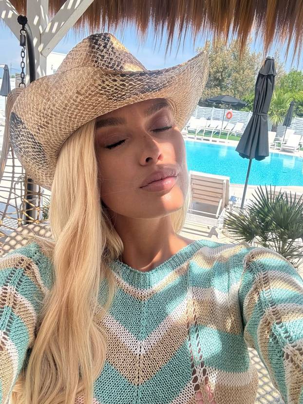 Divi se Dačiću, traži zatvor za sve loše komentare o Vučiću: Tko je srpska političarka Ana?