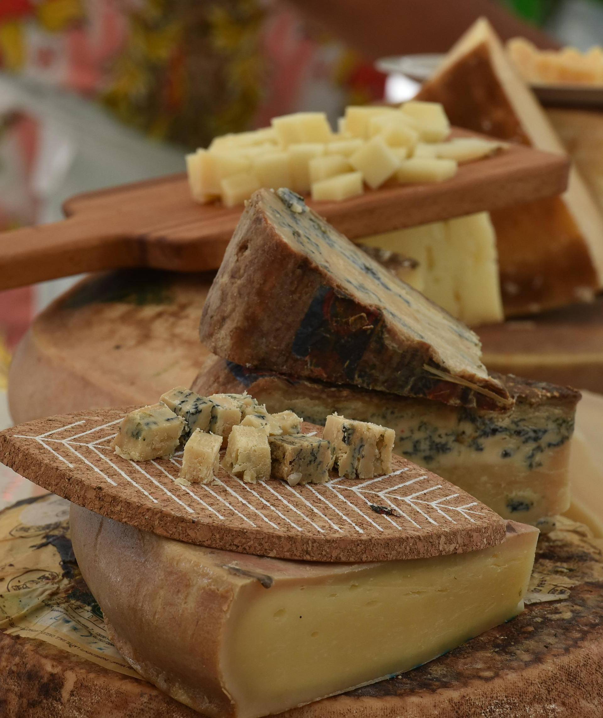 U Makarskoj saznajte sve o slavnim francuskim sirevima