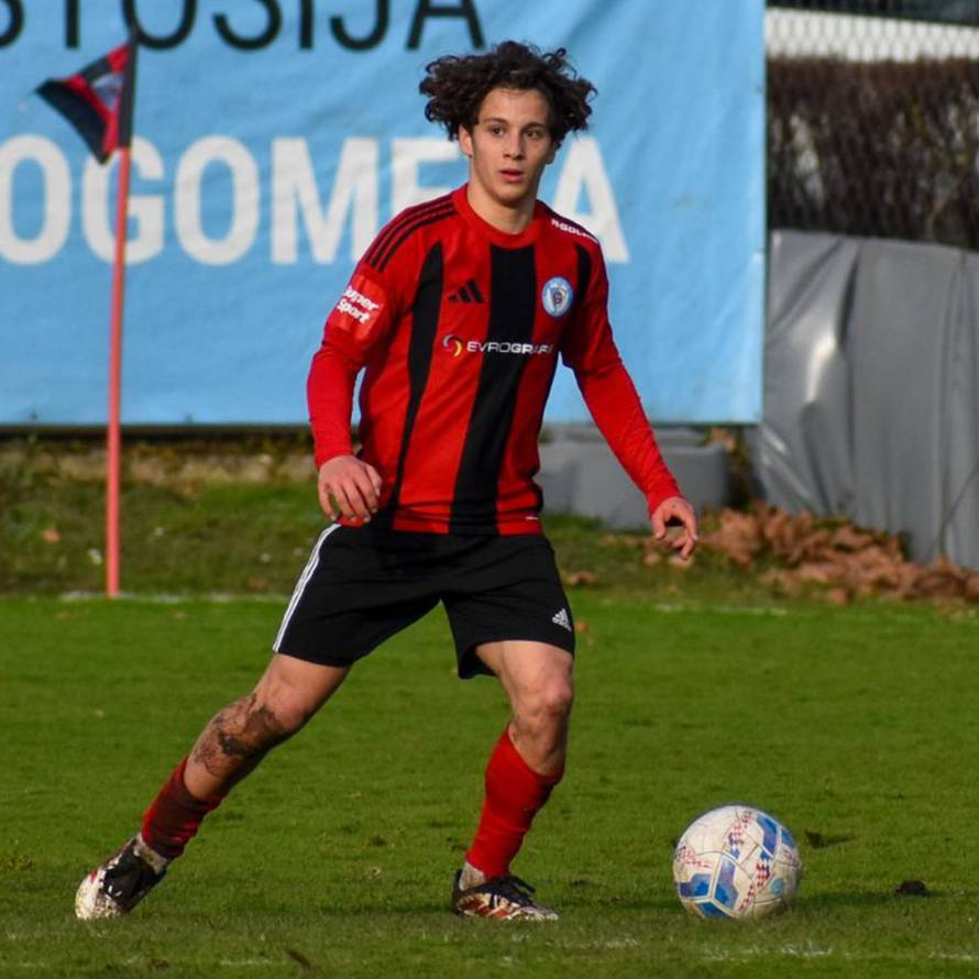 Španjolska je osvojila U-19 Euro. 'Elf' je bio bespomoćan u finalu