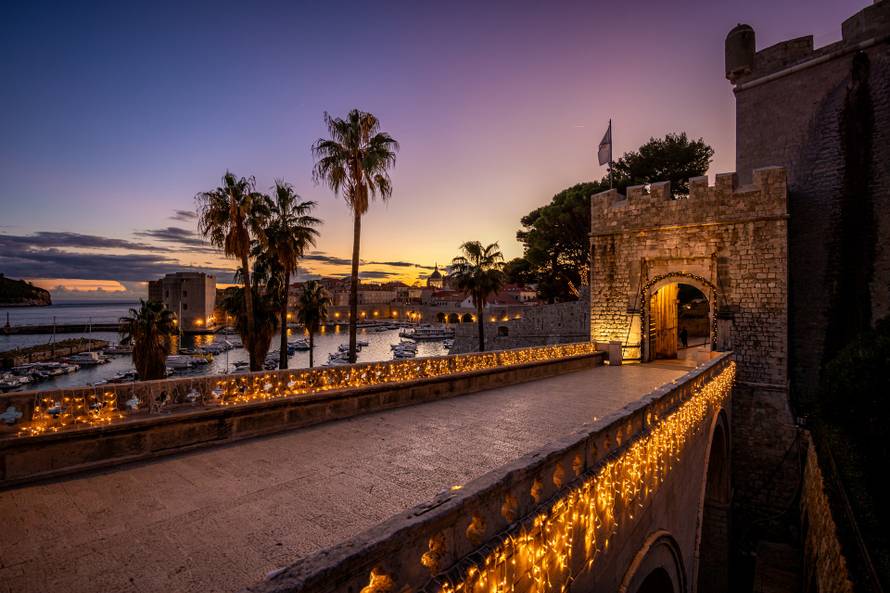 Svjetlost, pjesma i more radosti – advent u Dubrovniku