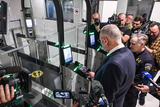 Zagreb: Zapo&ccaron;ela je puna primjena Entry/Exit sustava (EES) u Zra&ccaron;noj luci "dr. Franjo Tu&dstrok;man"