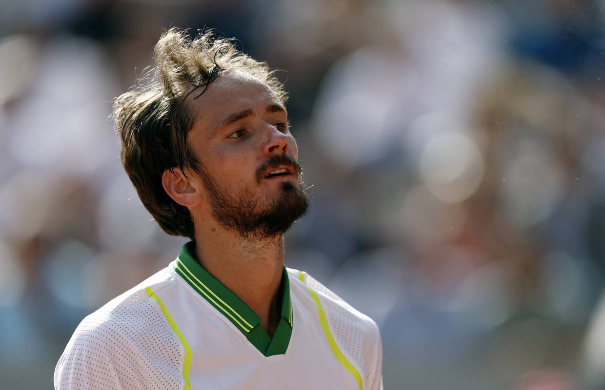 Veliko iznenađenje na Roland Garrosu: drugi najbolji igrač na svijetu izgubio od kvalifikanta