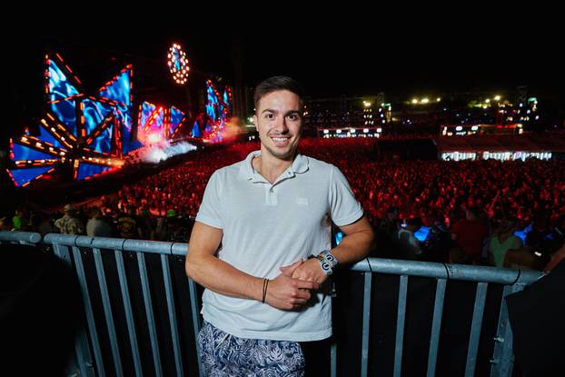 Poznati na Ultri: Zablistale su pjevačice Žanamari i Albina, a zabava nije prošla ni bez Jole