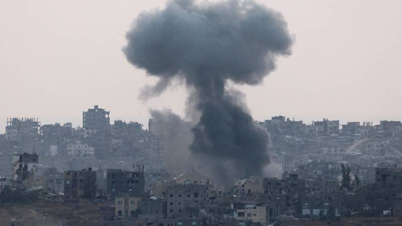 In Israeli attacks 16 dead, including three children