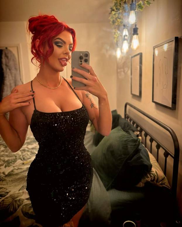 FOTO Vatrena Rebecca otkriva kako je kupila kuću bez kredita: Mjesečno zaradim 86.000 eura