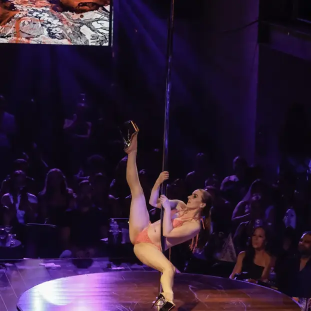 FOTO Ona je najbolja irska pole dance plesačica: Pogledajte što sve može sa svojim tijelom...