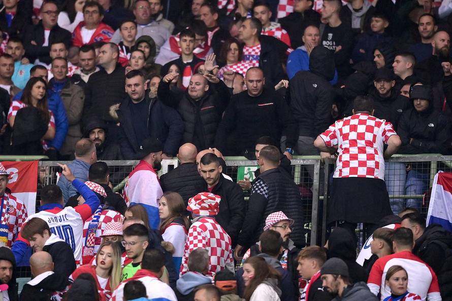 Policija intervenirala na tribini s hrvatskim navijačima