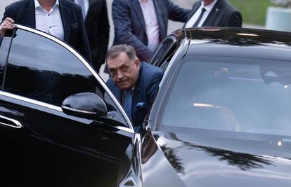 Kriza u BiH: Milorad Dodik zatražio potvrdu lojalnosti od Srba koji rade u tijelima vlasti