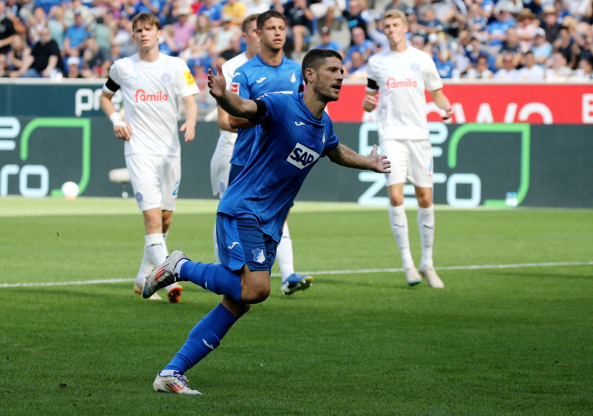 Bundesliga - TSG 1899 Hoffenheim v Holstein Kiel