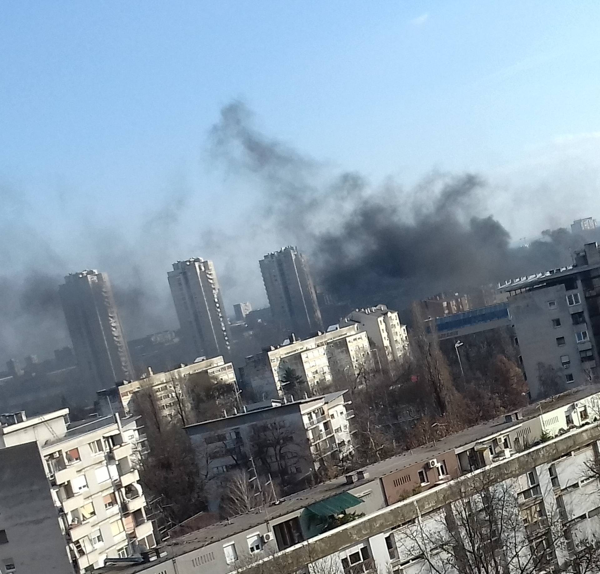 Požar u studentskom domu, u metežu je stradala prolaznica