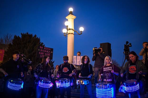 U Zagrebu održan Noćni marš za ženska prava u Hrvatskoj