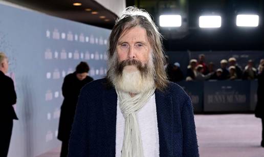 Legendarni glumac zasjenio je crveni tepih u Londonu: Brojna publika  nije ga niti  prepoznala