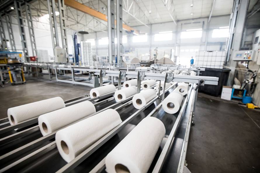 Nema potrebe za strahom, WC papira imamo dovoljno