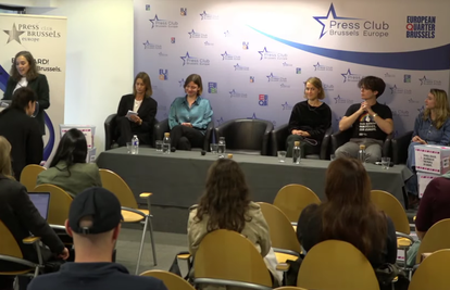 Žene stale pred Europsku komisiju: 'Pravo na pobačaj ne smije biti pitanje sreće”