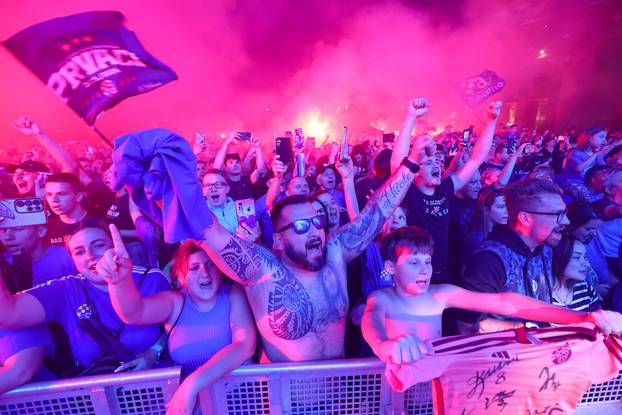 Slavlje u Zagrebu nakon Dinamova osvajanja dvostruke krune