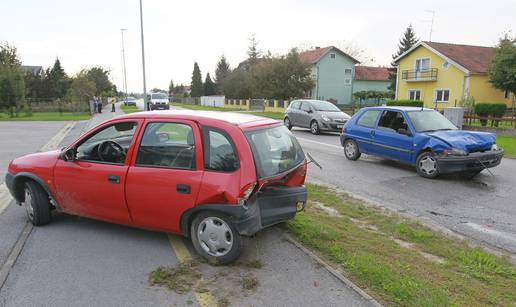 Vozio je pijan i bez položenog vozačkog, udario u Opel Corsu