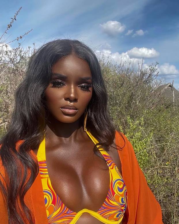 FOTO 'Crna Barbika': Kažu da je jedna od najljepših Afrikanki