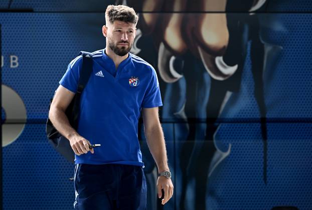 Zagreb: Odlazak igrača GNK Dinamo na uzvratnu utakmicu protiv Sparte