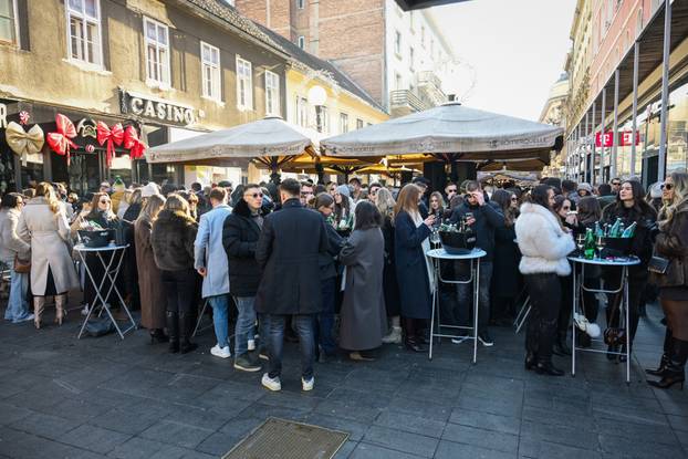 Zagreb: Atmosfera na špici na Silvestrovo