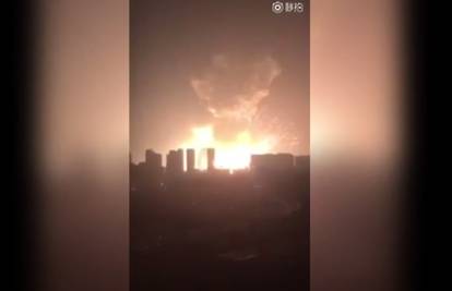 Dramatičan video: Eksplozije skladišta zabilježili kao potres