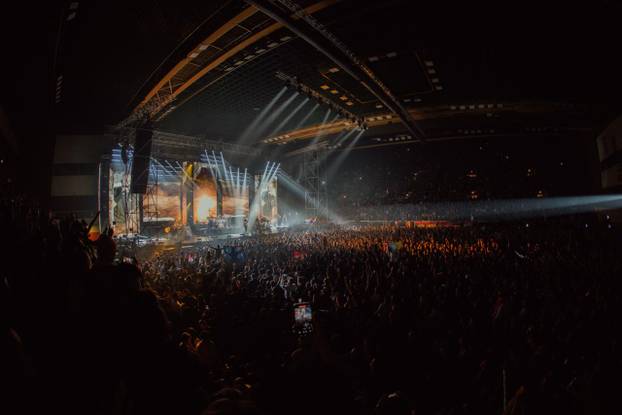 FOTO Pogledajte atmosferu s prvog koncerta Thompsona na prepunim splitskim Gripama