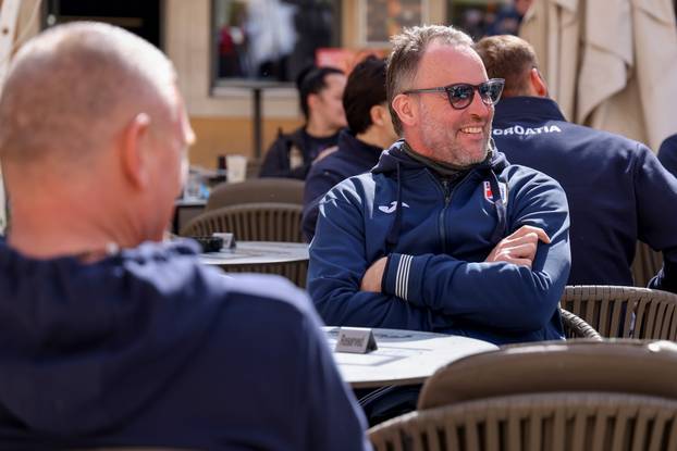 Zadar: Dru&zcaron;enje rukometnih reprezentativaca s gra&dstrok;anima na Narodnom trgu