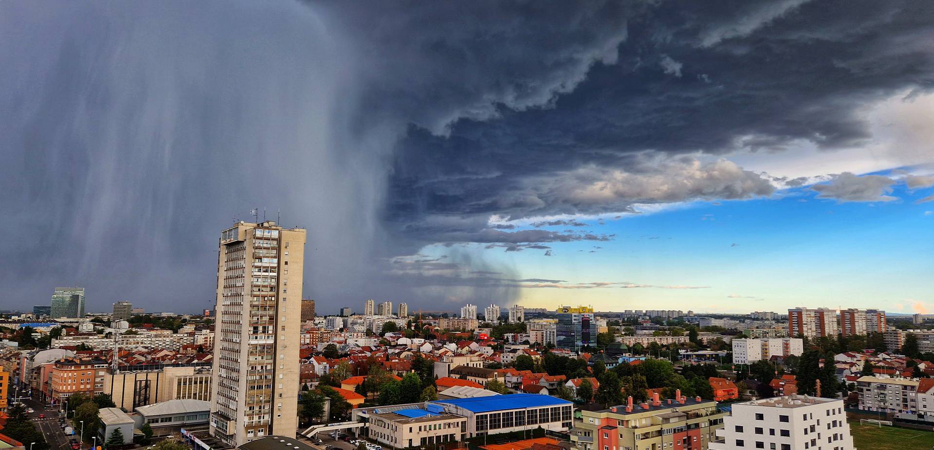 FOTO Čarolija iznad Zagreba: Duga, oluja i munja u isti čas