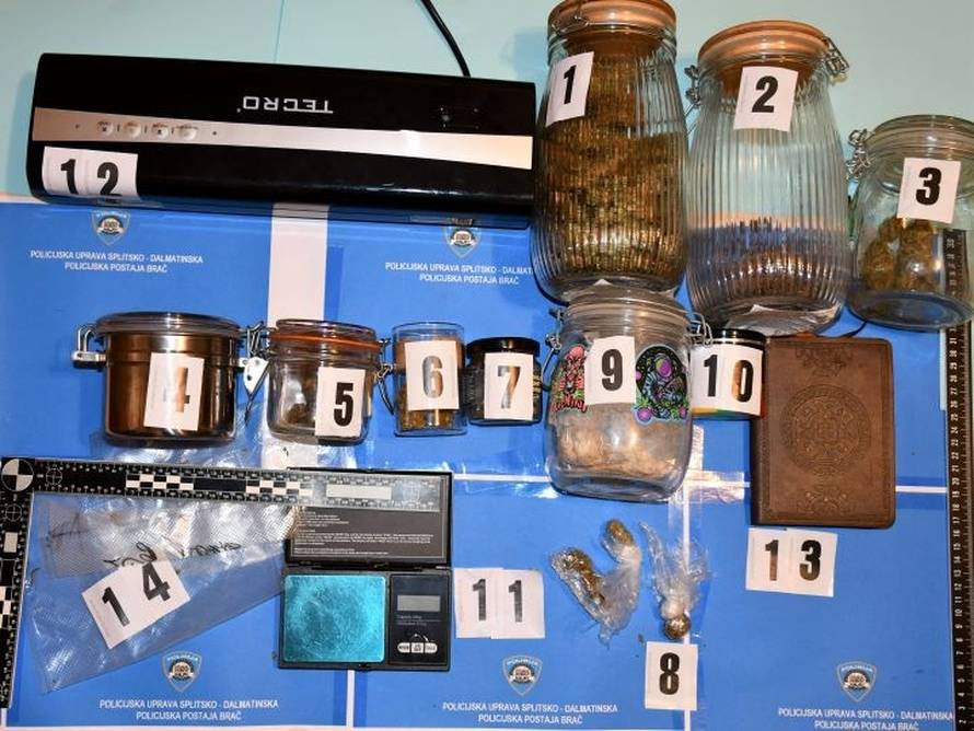 FOTO Palo više dilera diljem Dalmacije: Uhvatili i Britance