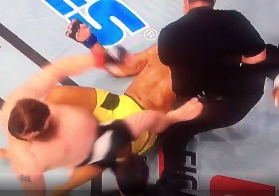 Incident nakon borbe: Nelson je udario suca nogom u stražnjicu