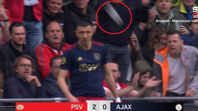 Novi cirkus u Nizozemskoj: Huligani gađali igrače Ajaxa, sudac prekinuo utakmicu...
