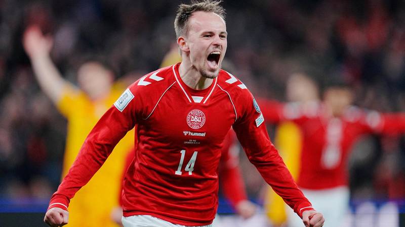 VIDEO Danci zabili Makedoniji direktno iz kornera! Gyökeres hat-trickom razbio Ukrajince