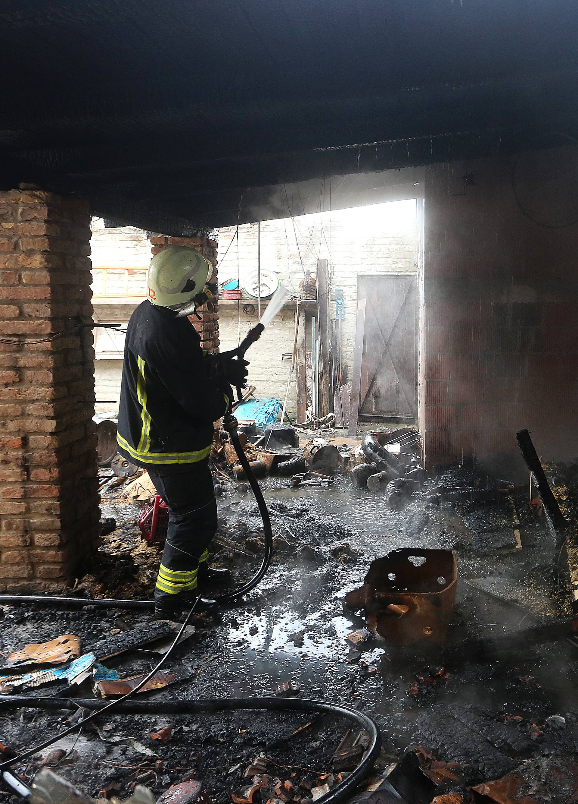 Osječki vatrogasac: "Na poslu sam saznao da mi gori kuća..."