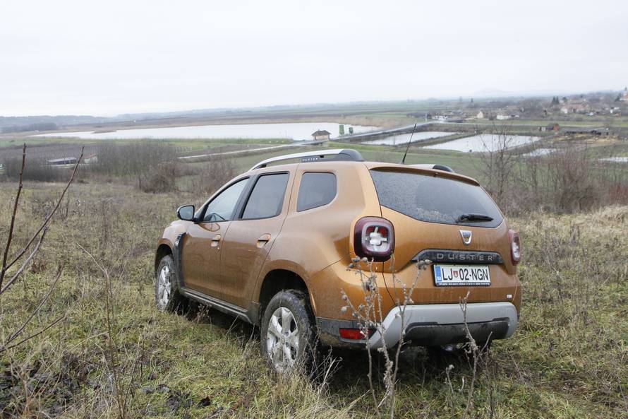 Pravi SUV za avanturu, idealan za one kojima su auti preskupi