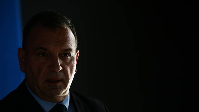 Zagreb: Ministar Beroš dao je izjavu o analizi tekućine u slučaju s trovanjem