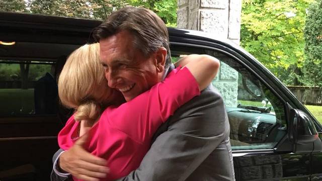 Srdačan susret u Sloveniji: Predsjednica zagrlila Pahora