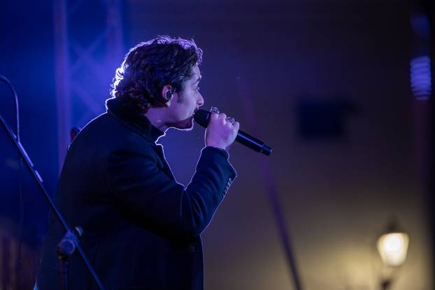 Osijek: Doček nove 2024. godine na Tvrđi uz Parni valjak