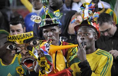 ''Bafana Bafana'' pomoću vuvuzela prolazi skupinu...