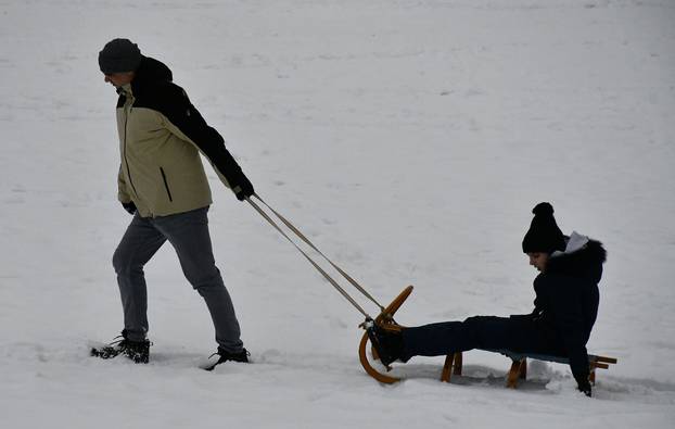 Prava zimska idila na ulicama Slavonskog Broda