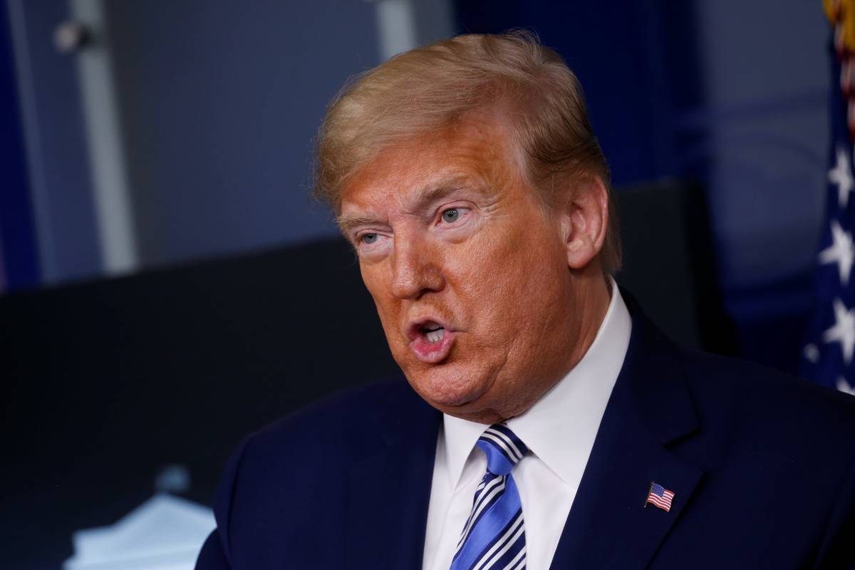 Trump zabranio useljavanje onima koji traže zelenu kartu